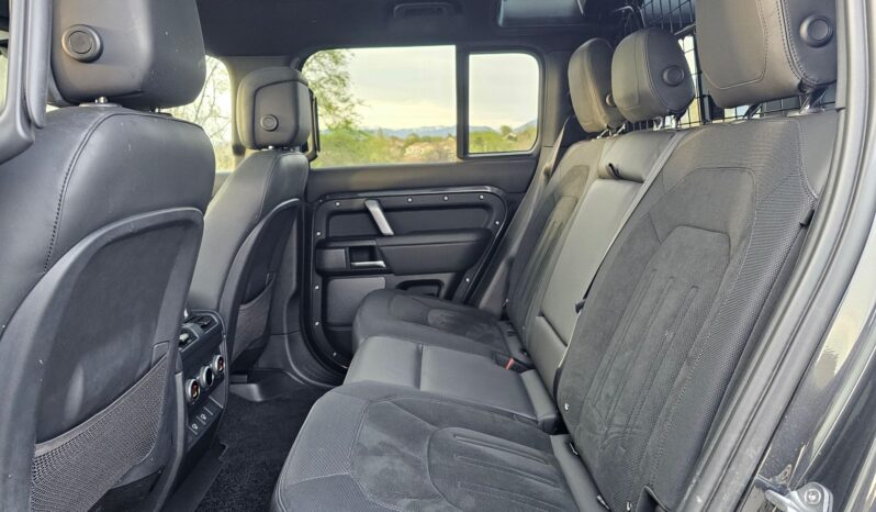 								2023 Land Rover Defender 110 V8 Carpathian Edition full									