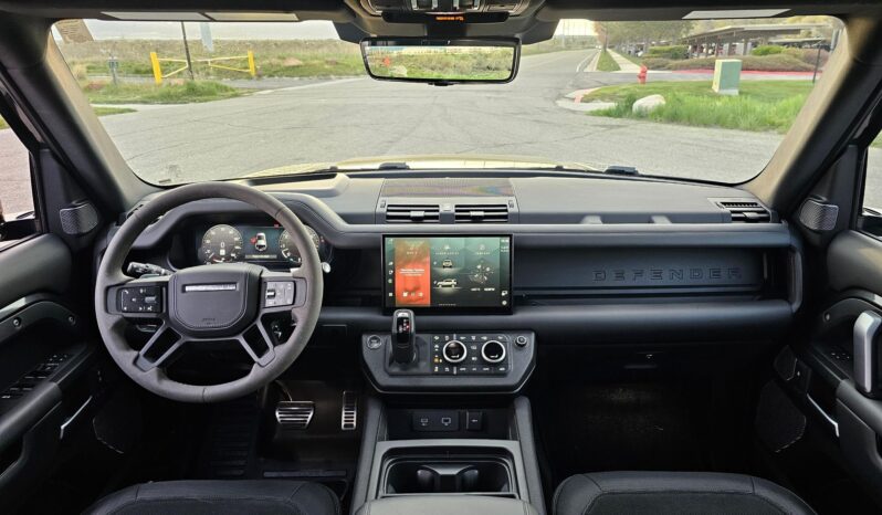 								2023 Land Rover Defender 110 V8 Carpathian Edition full									
