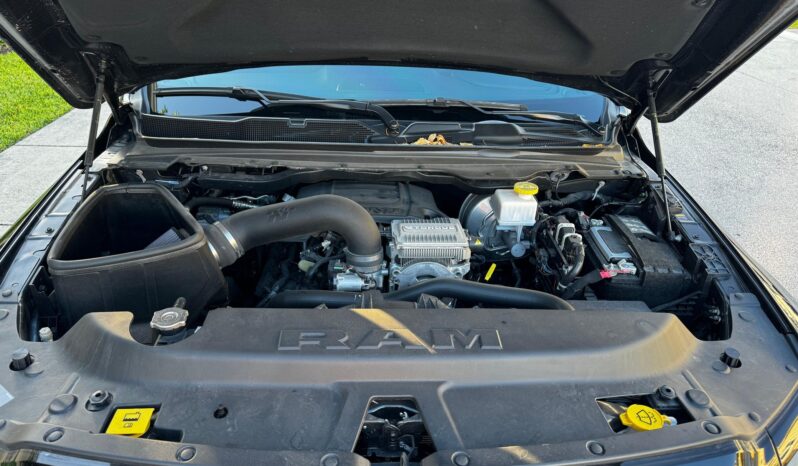 								2023 Ram 1500 Laramie Night Edition 4×4 full									