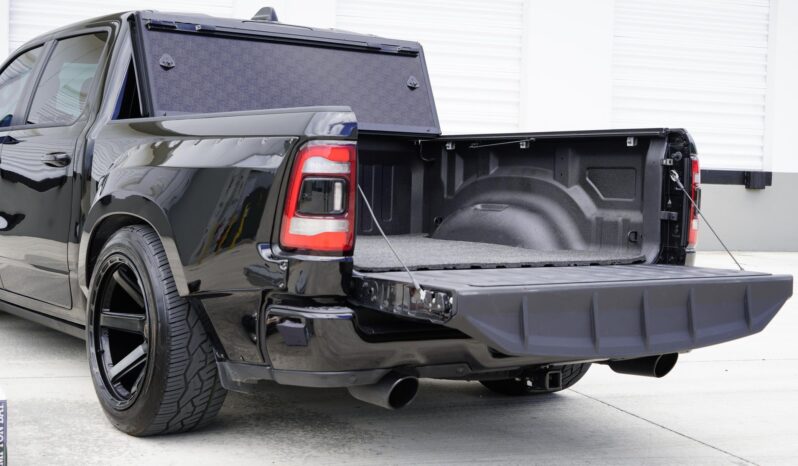								2023 Ram 1500 Laramie Night Edition 4×4 full									