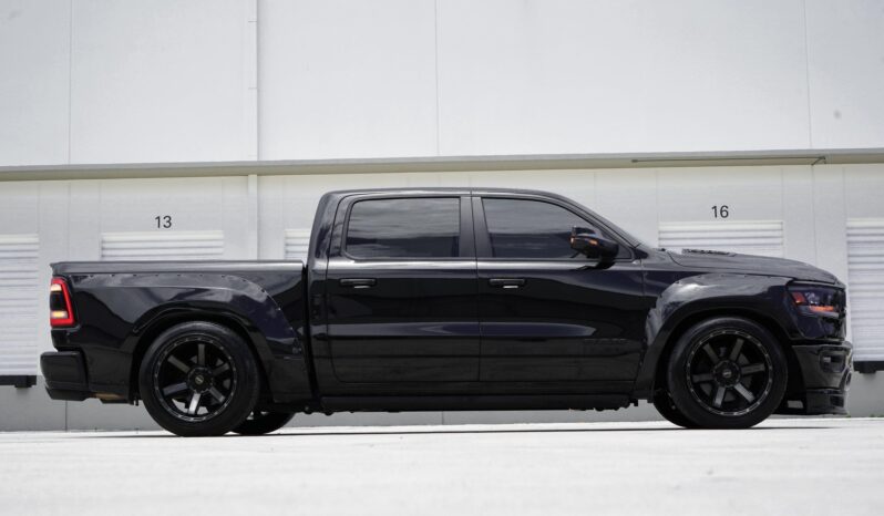 								2023 Ram 1500 Laramie Night Edition 4×4 full									
