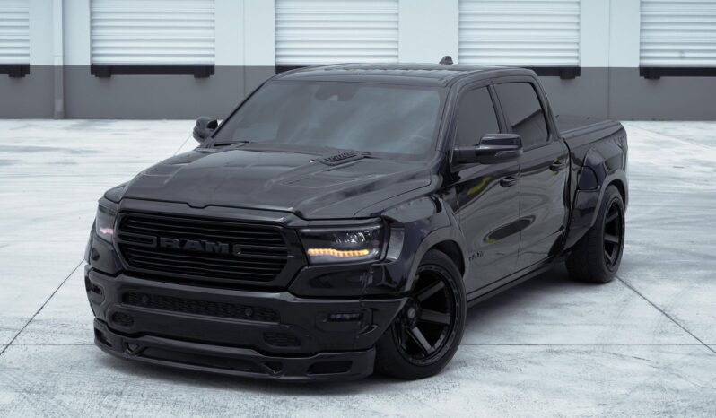 								2023 Ram 1500 Laramie Night Edition 4×4 full									