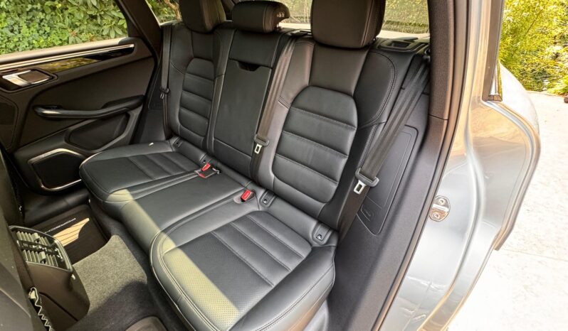 								2023 Porsche Macan S full									