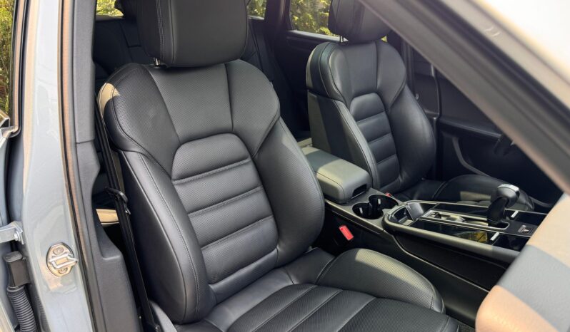 								2023 Porsche Macan S full									
