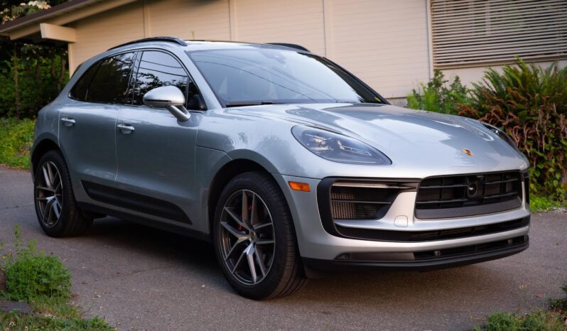 2023 Porsche Macan S 1