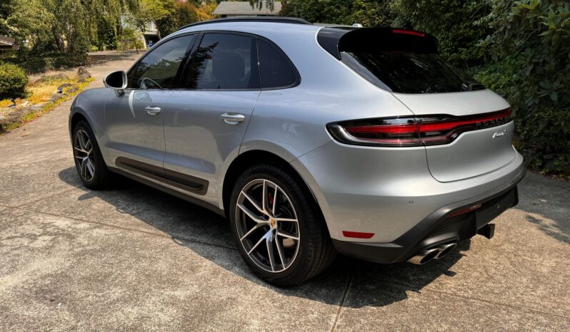 								2023 Porsche Macan S full									