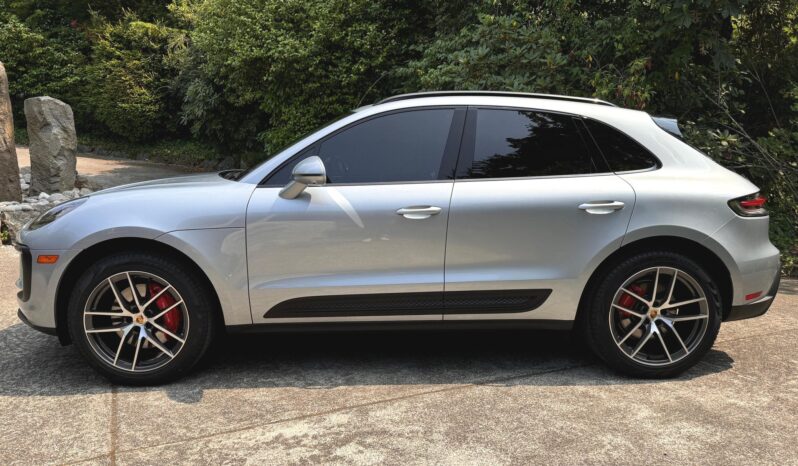 								2023 Porsche Macan S full									