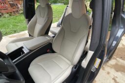 										2022 Tesla Model X Plaid full									