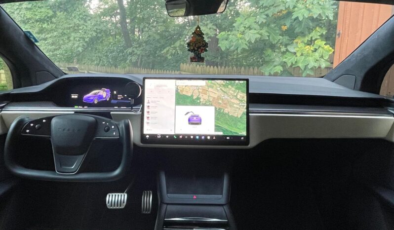 								2022 Tesla Model X Plaid full									