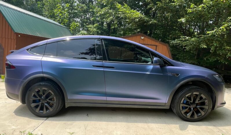 								2022 Tesla Model X Plaid full									