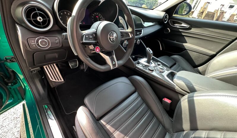 								2022 Alfa Romeo Giulia Quadrifoglio full									