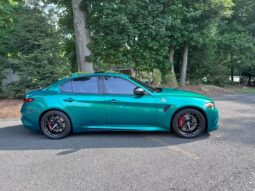 2022 Alfa Romeo Giulia Quadrifoglio full