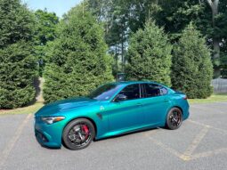 2022 Alfa Romeo Giulia Quadrifoglio full