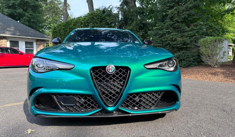 								2022 Alfa Romeo Giulia Quadrifoglio full									