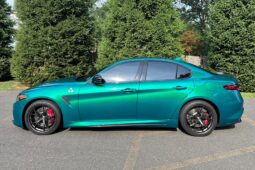 2022 Alfa Romeo Giulia Quadrifoglio full