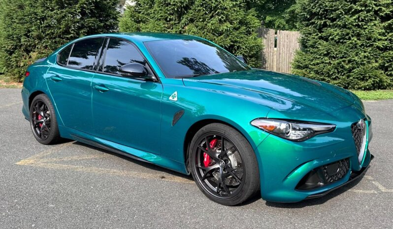 								2022 Alfa Romeo Giulia Quadrifoglio full									