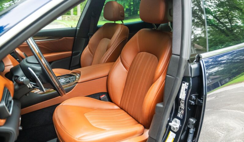 								2022 Maserati Levante Modena full									