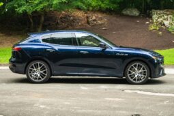 										2022 Maserati Levante Modena full									