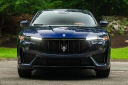 										2022 Maserati Levante Modena full									