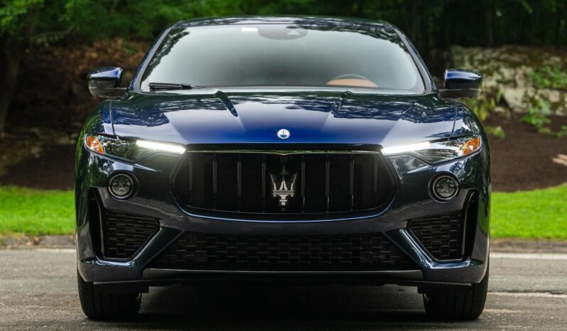 								2022 Maserati Levante Modena full									
