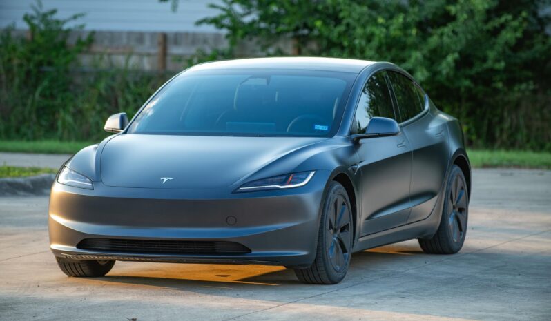 								2024 Tesla Model 3 Long Range AWD full									