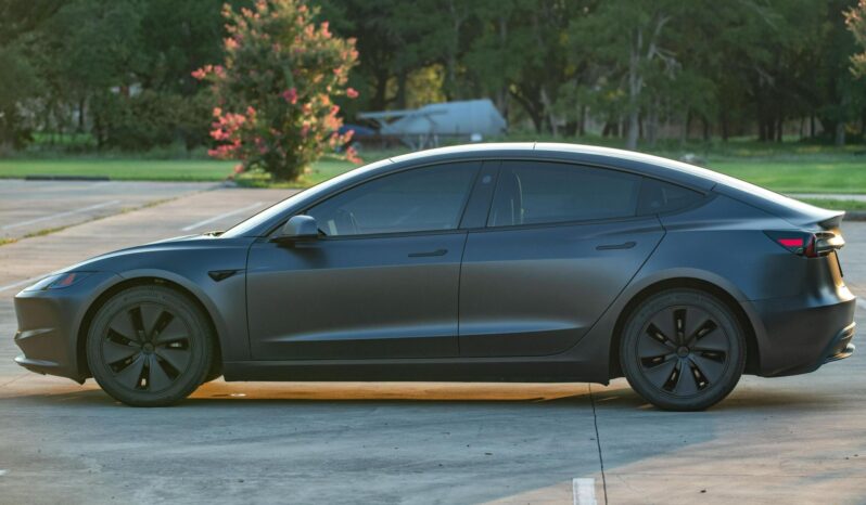 								2024 Tesla Model 3 Long Range AWD full									