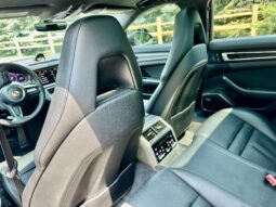 2023 Porsche Panamera 4 Platinum Edition full