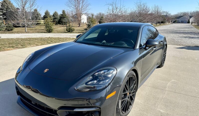 								2023 Porsche Panamera 4 Platinum Edition full									