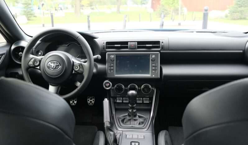 								2023 Toyota GR86 Premium full									