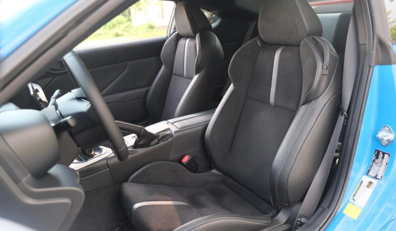 								2023 Toyota GR86 Premium full									