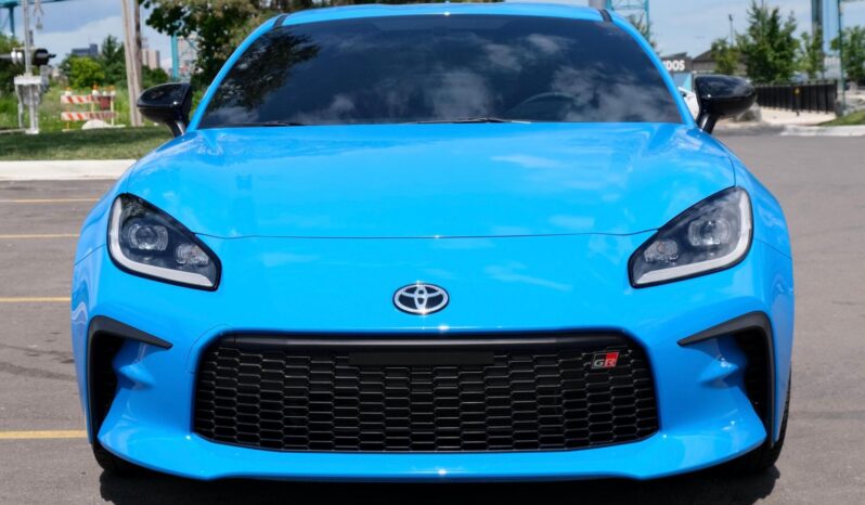 								2023 Toyota GR86 Premium full									