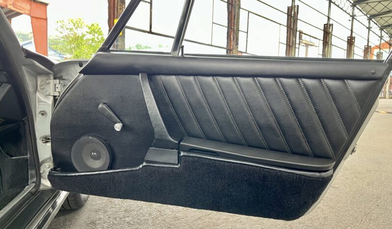 								1976 Porsche 911S Coupe 5-Speed full									