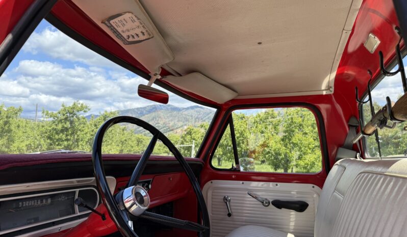 								1967 Ford F-250 Highboy 4×4 4-speed full									