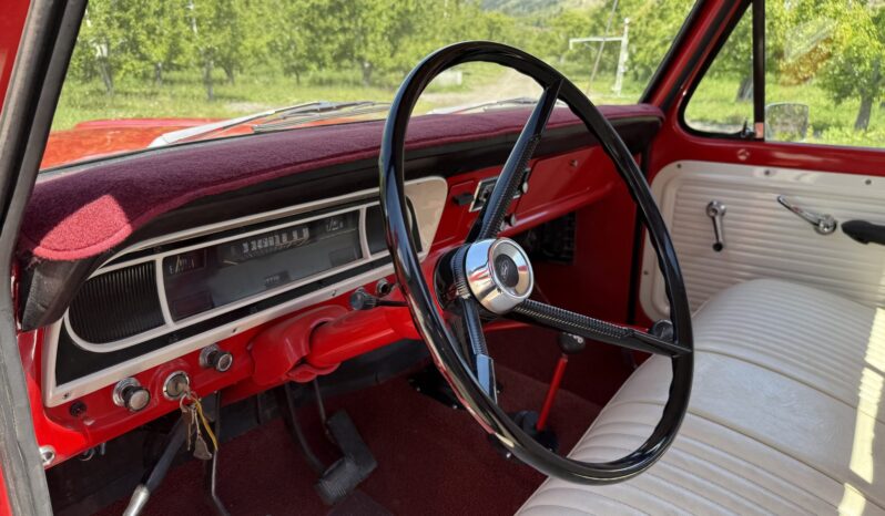 								1967 Ford F-250 Highboy 4×4 4-speed full									