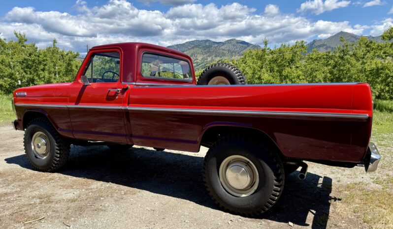 								1967 Ford F-250 Highboy 4×4 4-speed full									