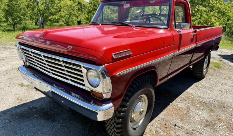								1967 Ford F-250 Highboy 4×4 4-speed full									
