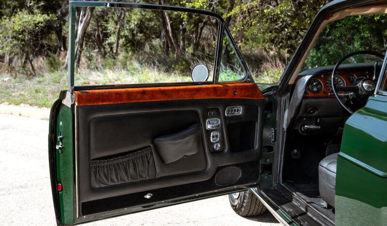 								1971 Rolls-Royce Silver Shadow 2-Door Saloon full									