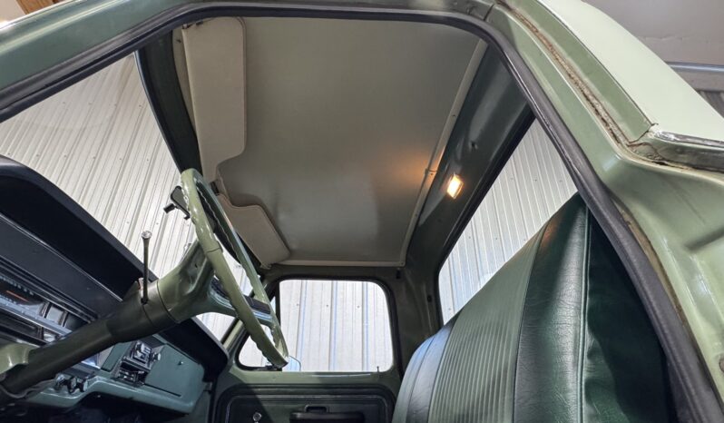 								1971 Ford F-100 Sport Custom full									