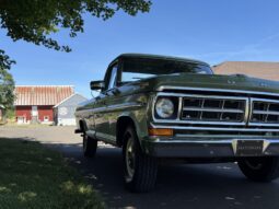 										1971 Ford F-100 Sport Custom full									