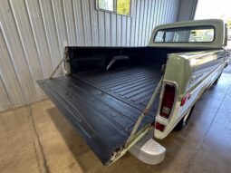 										1971 Ford F-100 Sport Custom full									