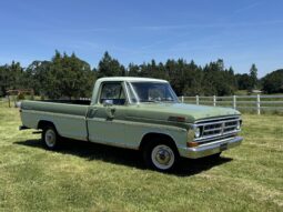 										1971 Ford F-100 Sport Custom full									