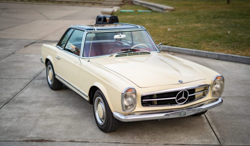 								1965 Mercedes-Benz 230SL full									