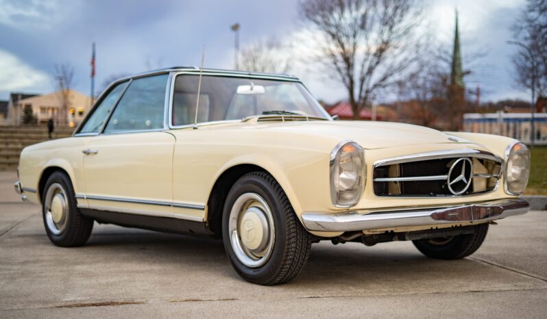 								1965 Mercedes-Benz 230SL full									