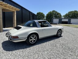 1971 Porsche 911T Targa 5-Speed full