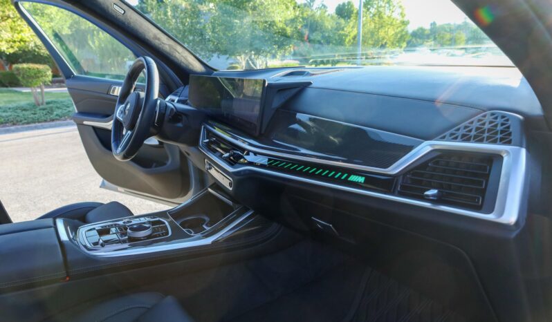 								2024 BMW X7 M60i full									