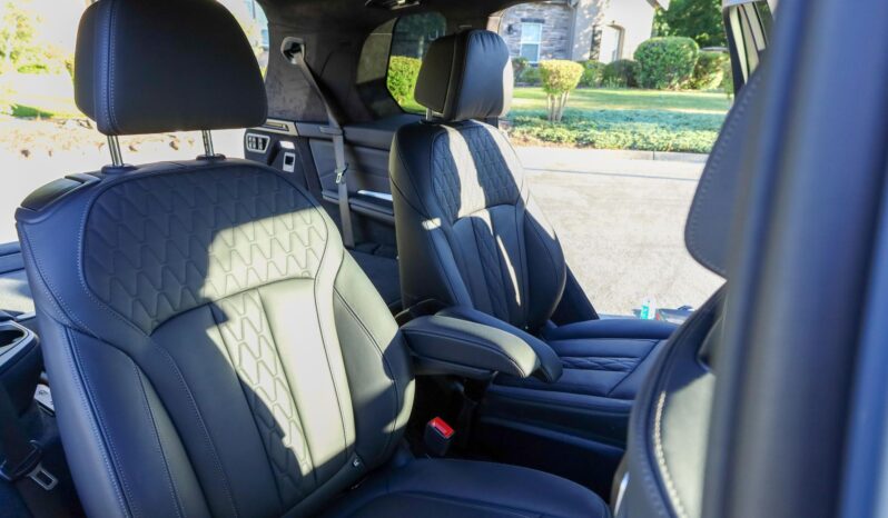 								2024 BMW X7 M60i full									