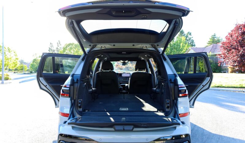 								2024 BMW X7 M60i full									