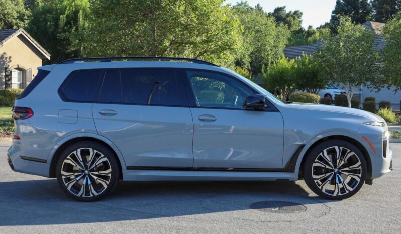								2024 BMW X7 M60i full									