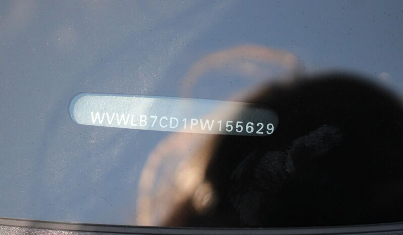 								2023 Volkswagen Golf R 20th Anniversary Edition full									