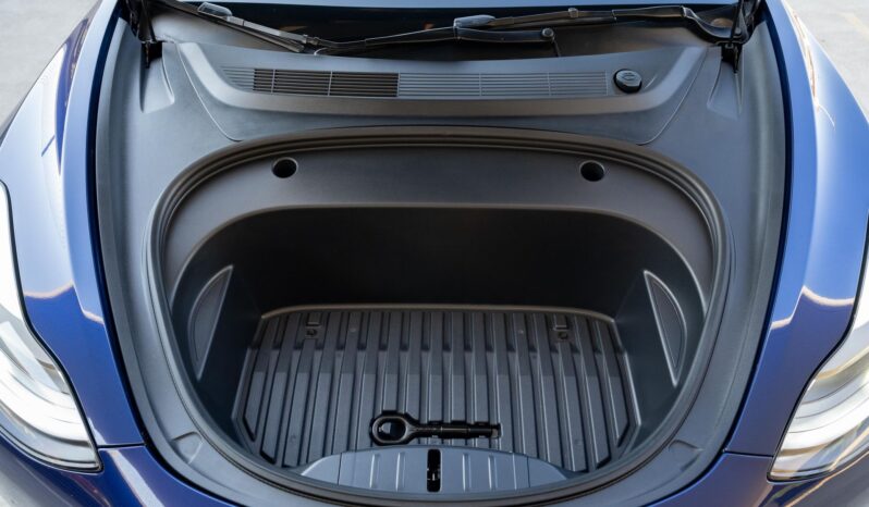 								2022 Tesla Model 3 Performance full									